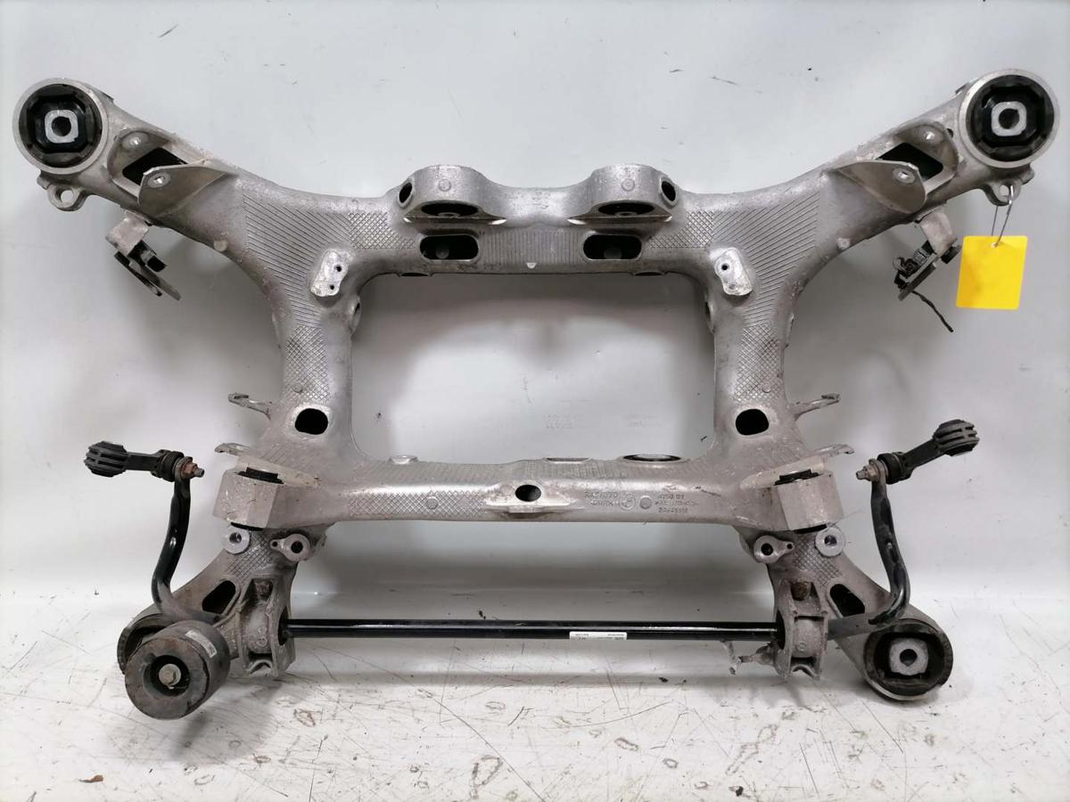 BMW 7er G70 original Hinterachstr&auml;ger Hinterachk&ouml;rper 4,4 400KW Bj.2022